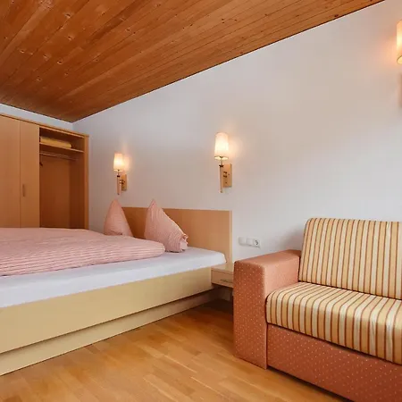 Panoramahof Eggele Bed and breakfast